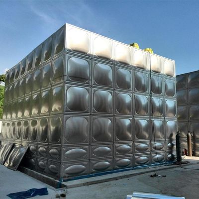 120 Tonnen Edelstahl-Wasserbehälter mit sauberem Wasser und Harzmaterial